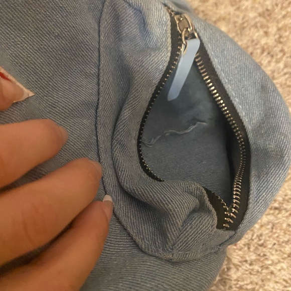 GUESS VINTAGE DENIM JEAN MINI BACKPACK - Picture 3 of 5